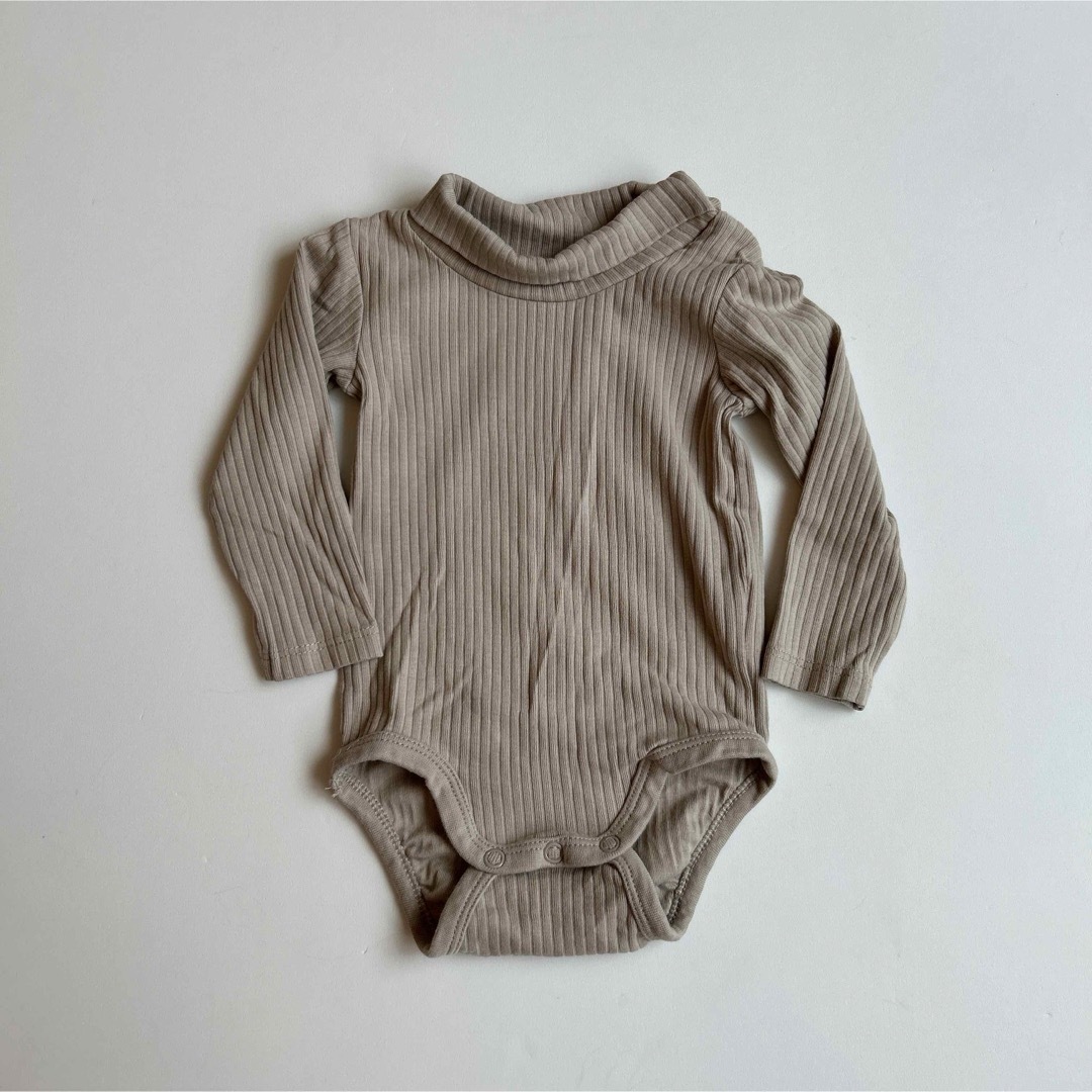 H&M(エイチアンドエム)の淡色セット キッズ/ベビー/マタニティのベビー服(~85cm)(ロンパース)の商品写真
