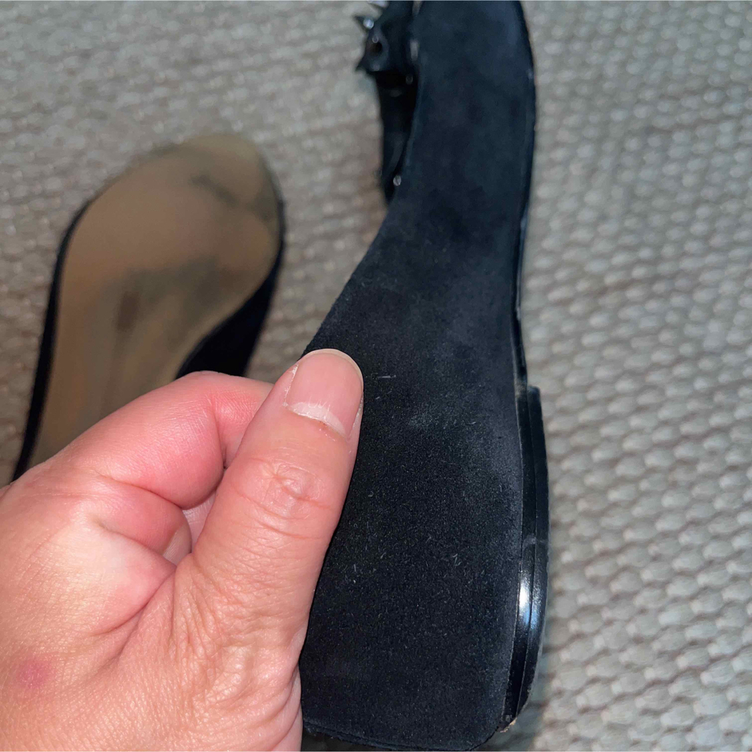 DIESEL(ディーゼル)のDIESELスタッズリボン黒スエードフラットパンプスシューズサイズ39 レディースの靴/シューズ(ハイヒール/パンプス)の商品写真
