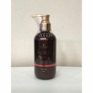 Schwarzkopf PROFESSIONAL - 新品未開封　シュワルツコフ ユイルアローム シャンプー　ラブ 200ml