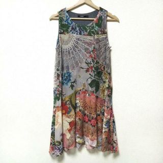 Desigual(デシグアル) ワンピース サイズM レディース美品  - アイボリー×マルチ ノースリーブ/ひざ丈