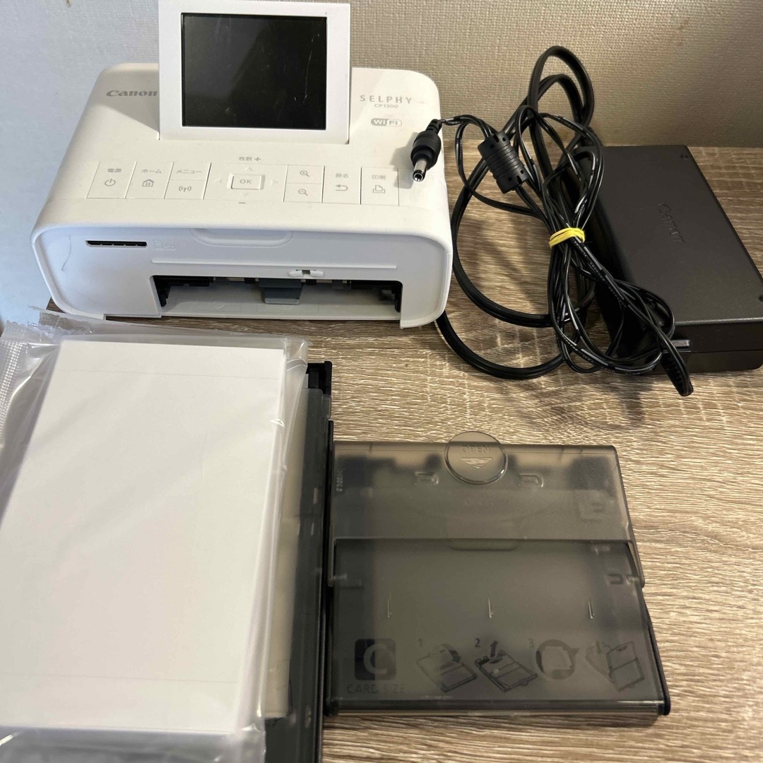 Canon(キヤノン)のキヤノン SELPHY CP1300 カラー (ホワイト) CP1300(WH スマホ/家電/カメラのPC/タブレット(PC周辺機器)の商品写真