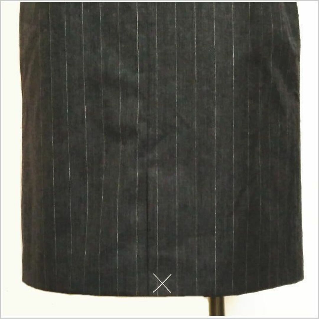 JUNKO SHIMADA(ジュンコシマダ)の未使用［AWAW BY ジュンコシマダ］グレーピンストライプタイトスカート LL レディースのスカート(ひざ丈スカート)の商品写真