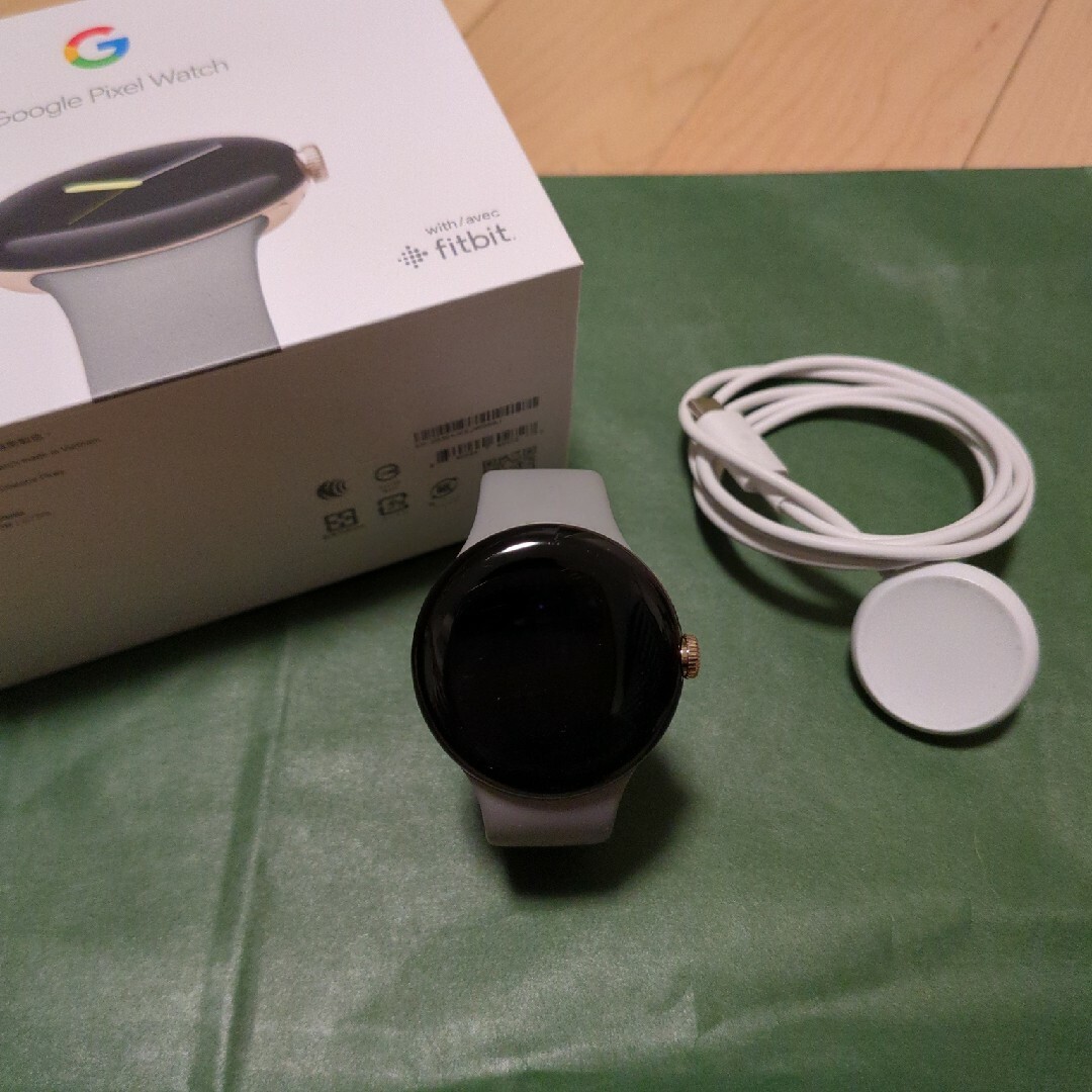 Google(グーグル)のGoogle PIXEL WATCH BT/WI-FI CHAMPAGNE スマホ/家電/カメラのスマートフォン/携帯電話(その他)の商品写真