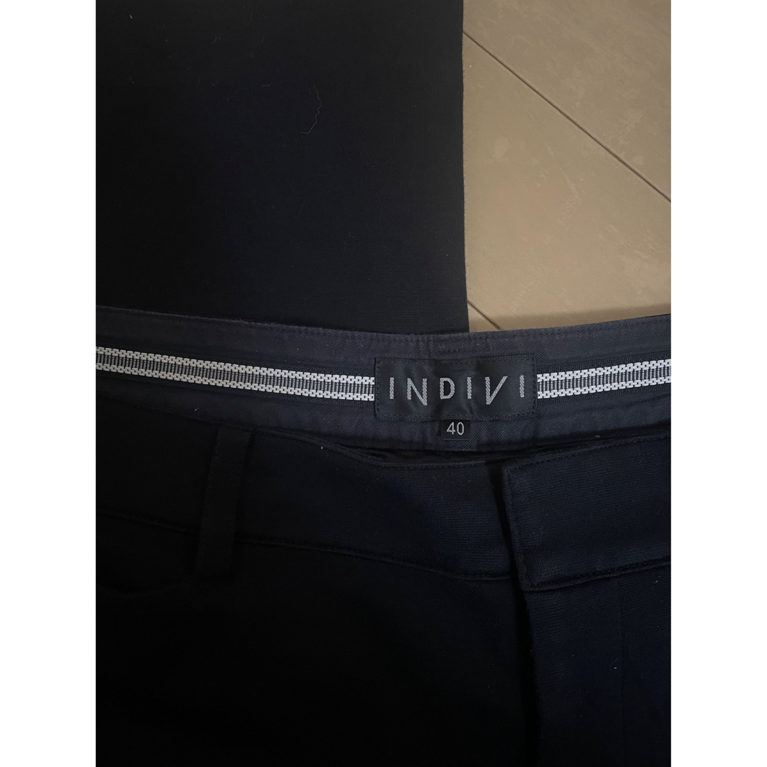 INDIVI(インディヴィ)のINDIVI パンツ　ネイビー　ストレート レディースのパンツ(カジュアルパンツ)の商品写真