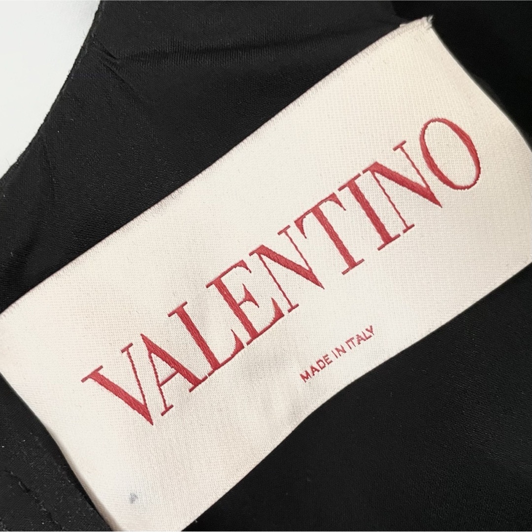 VALENTINO(ヴァレンティノ)の未使用　VALENTINO リボンミニドレス レディースのワンピース(ミニワンピース)の商品写真