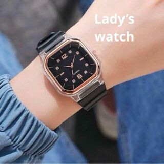 腕時計　シリコンバックル　カジュアル　レディースウォッチ　ブラック　おしゃれ(腕時計)