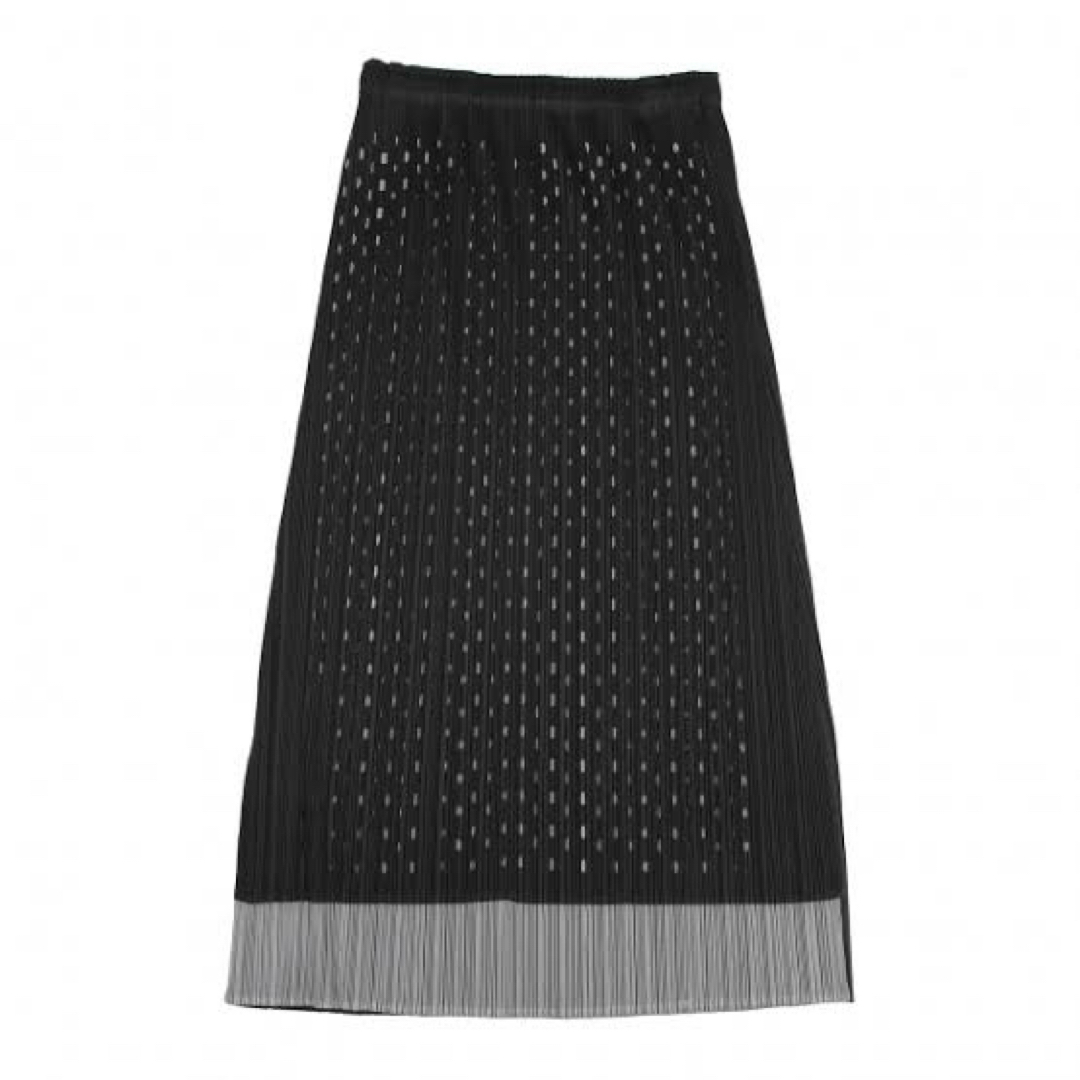 PLEATS PLEASE ISSEY MIYAKE(プリーツプリーズイッセイミヤケ)の【極美品】Dot Cutting Layered ドット　カッティング レディースのスカート(ロングスカート)の商品写真