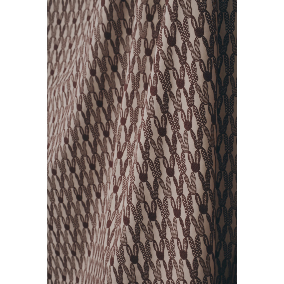 mina perhonen(ミナペルホネン)のミナペルホネン pomppia ファブリック  pink beige ハンドメイドの素材/材料(生地/糸)の商品写真