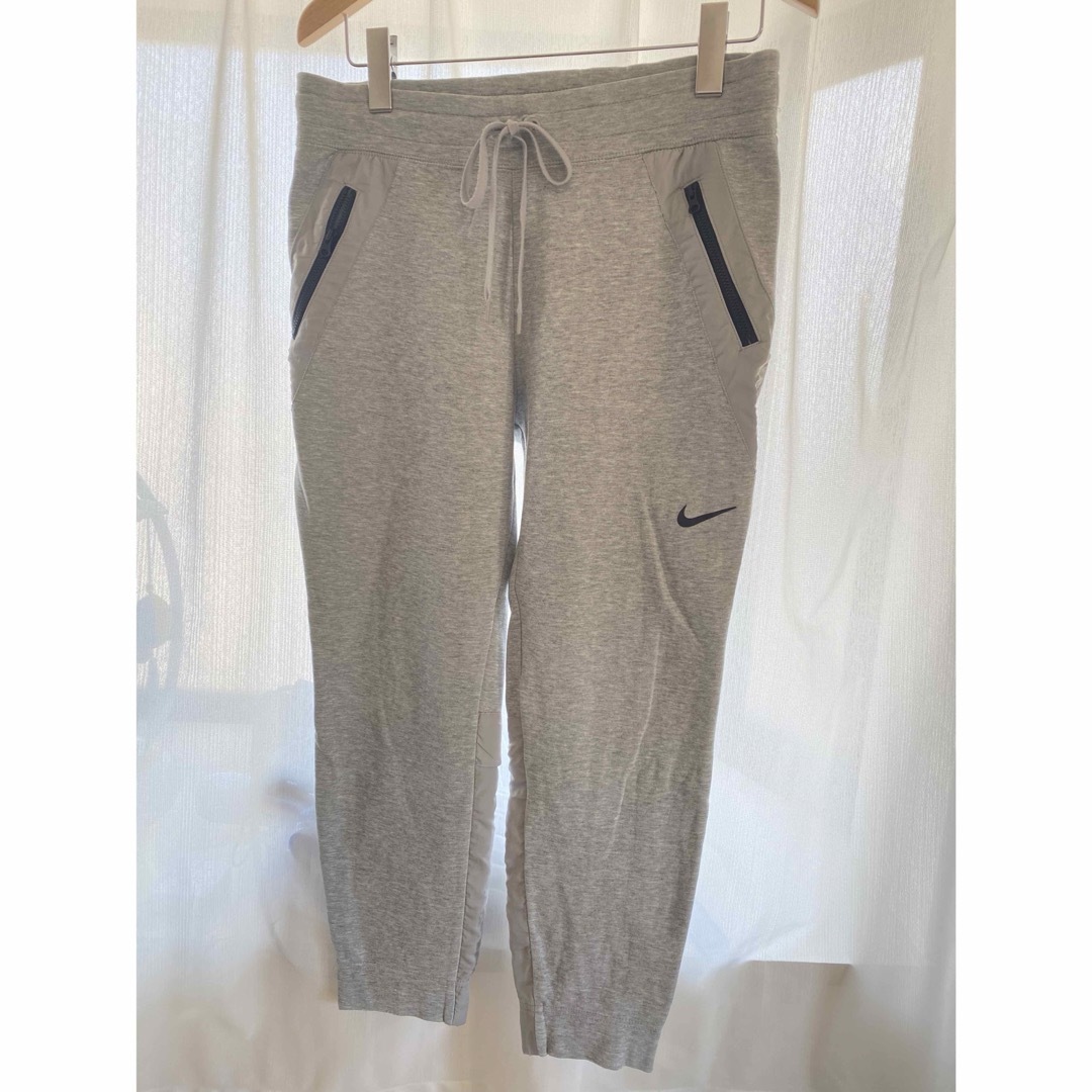 NIKE(ナイキ)のNIKE スウェットセットアップ レディースのトップス(トレーナー/スウェット)の商品写真