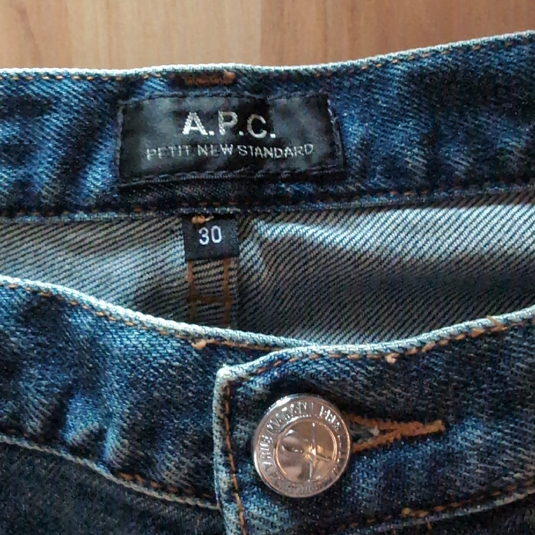 A.P.C(アーペーセー)のＡＰＣ アーペーセーデニム　30 使用回数少なめ　美品 メンズのパンツ(デニム/ジーンズ)の商品写真