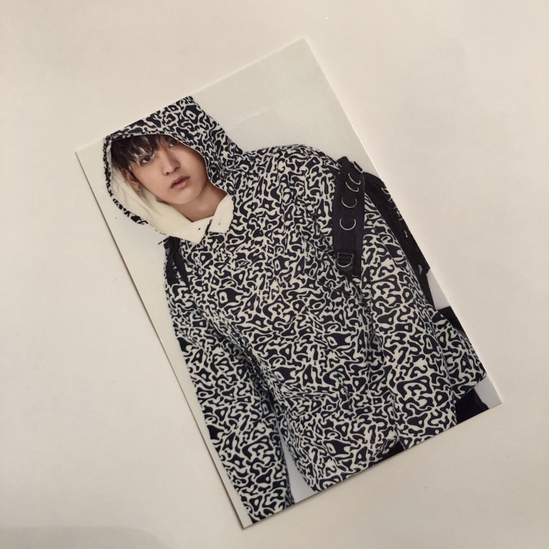 iKON(アイコン)のiKON チャヌ トレカ エンタメ/ホビーのタレントグッズ(アイドルグッズ)の商品写真