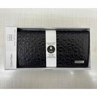 カルバンクライン(Calvin Klein)の【新品未使用】カルバンクライン 長財布74283BK 型押しレザー 箱入り(長財布)