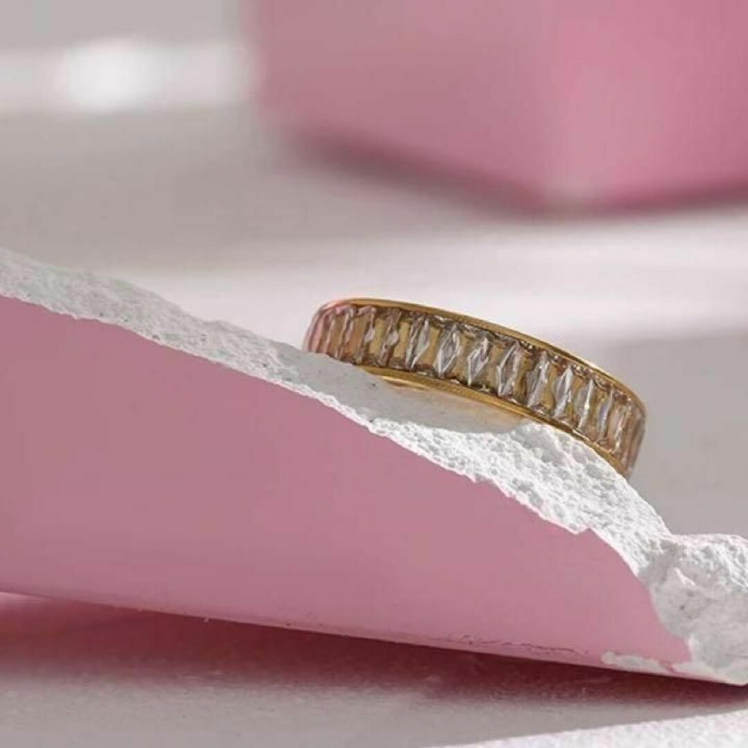 リング　ゴールド　指輪　ジルコニア　サージカルステンレス　金　エタニティ　新品 レディースのアクセサリー(リング(指輪))の商品写真
