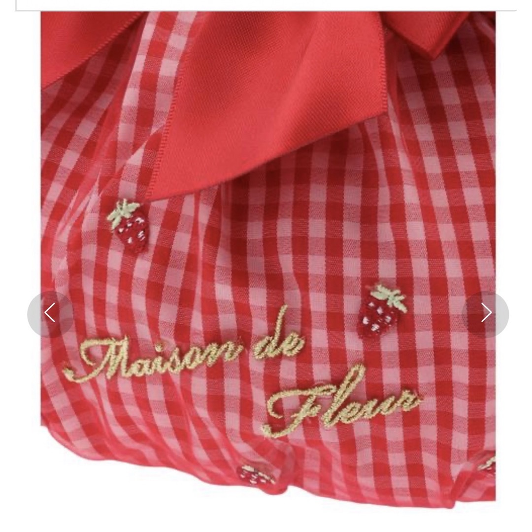 Maison de FLEUR(メゾンドフルール)のメゾンドフルール　いちご刺繍リボンポーチ レディースのファッション小物(ポーチ)の商品写真