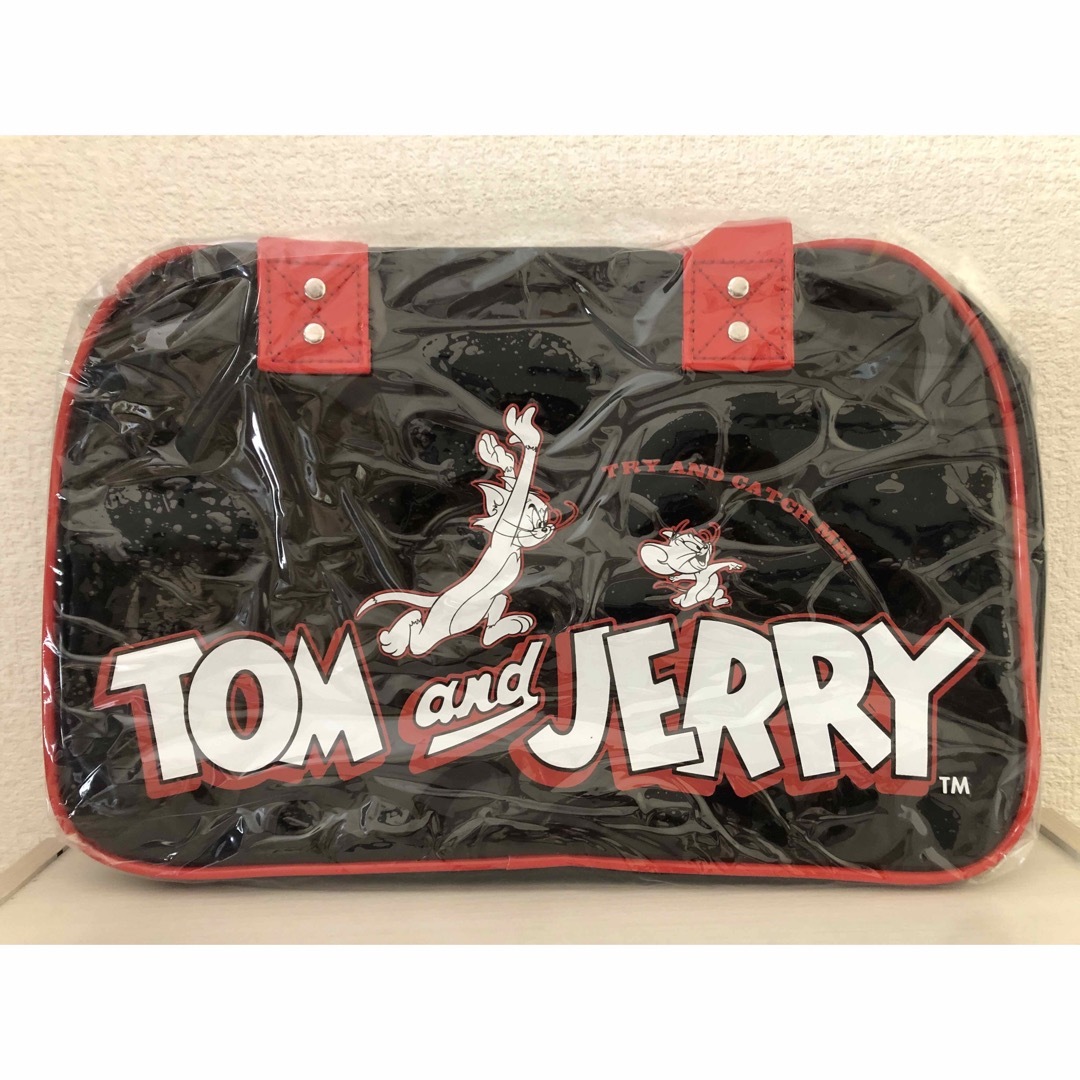 トムとジェリー エナメルボストンバッグ 全2種 エンタメ/ホビーのおもちゃ/ぬいぐるみ(キャラクターグッズ)の商品写真