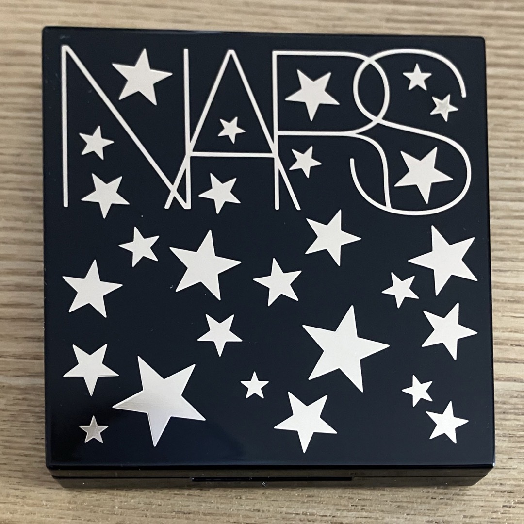 NARS(ナーズ)の【中古・美品】NARS アンインヒビテッド アイシャドーパレット S コスメ/美容のベースメイク/化粧品(アイシャドウ)の商品写真