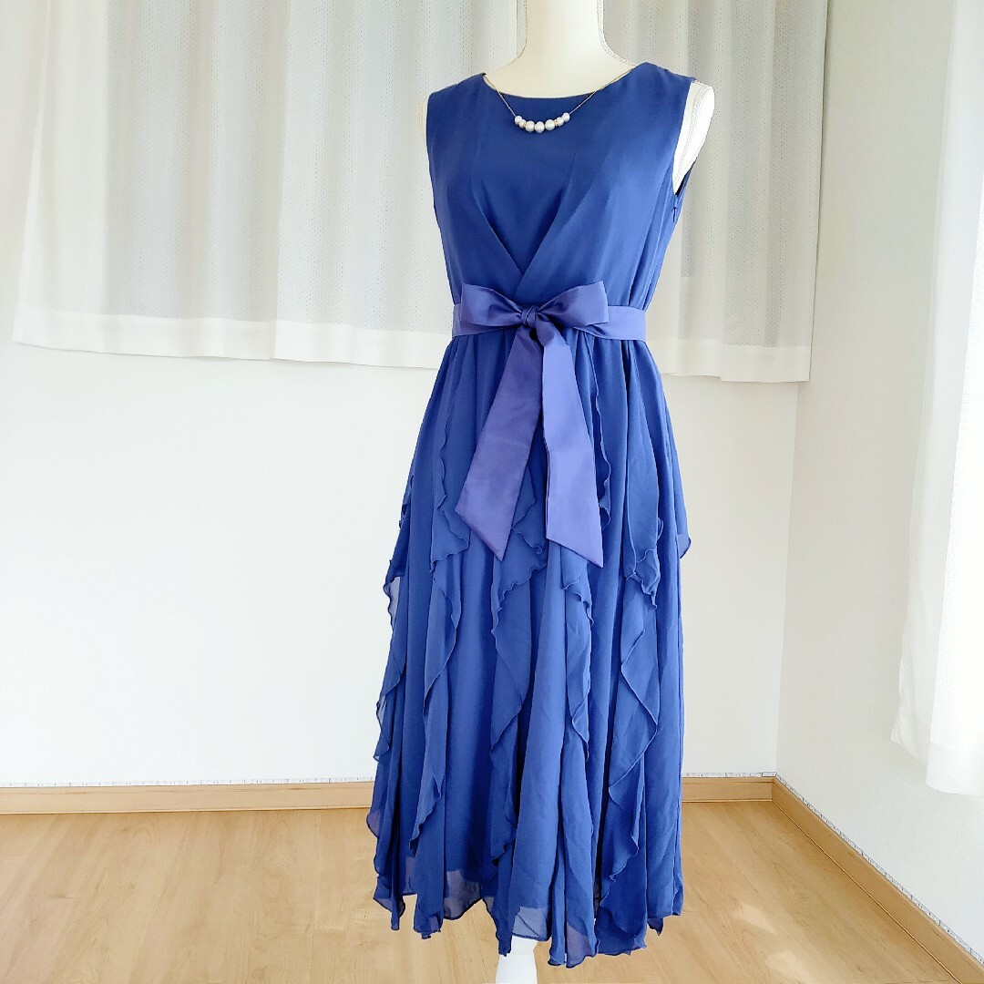 axes femme(アクシーズファム)のアクシーズファム ラッフルスカートドレス ブルー Mサイズ 結婚式 パーティー レディースのフォーマル/ドレス(ロングドレス)の商品写真