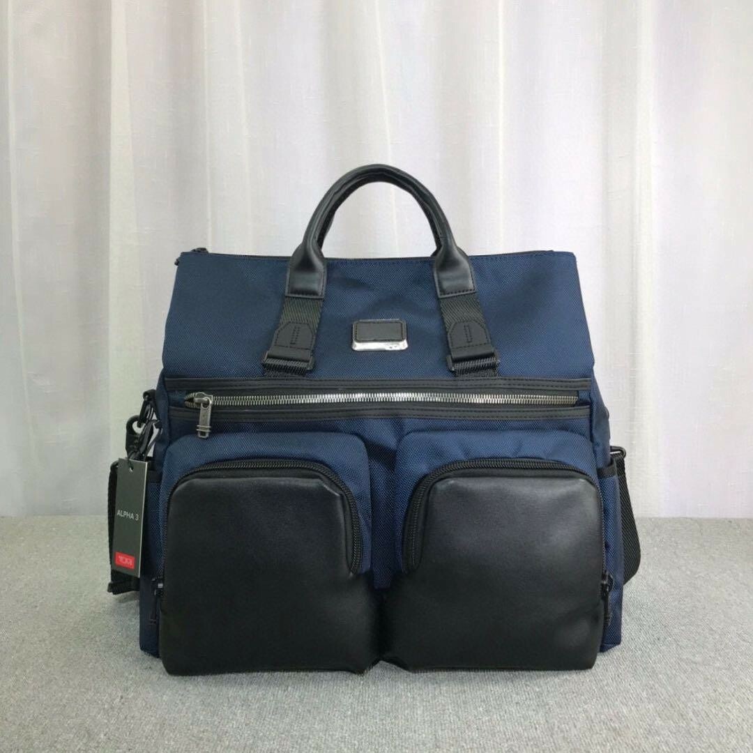 TUMI(トゥミ)のTUMI 232692 Alpha Bravoアルファブラボー ダッフルバッグ メンズのバッグ(バッグパック/リュック)の商品写真