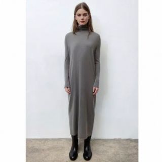 ザラ(ZARA)のZARA   ウールロングワンピース - LIMITED EDITION(ロングワンピース/マキシワンピース)