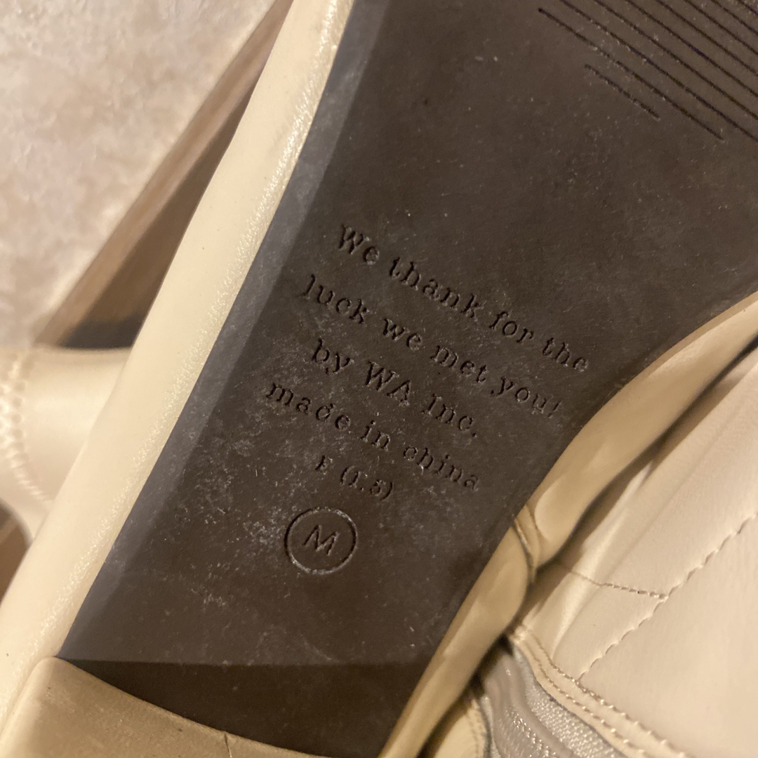 オリエンタルトラフィック　ブーツ　ベージュ　アイボリー　Mサイズ　ストレッチ レディースの靴/シューズ(ブーツ)の商品写真