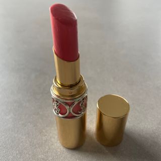 イヴサンローランボーテ(Yves Saint Laurent Beaute)の《YSL》ルージュヴォルプテシャイン　15(口紅)