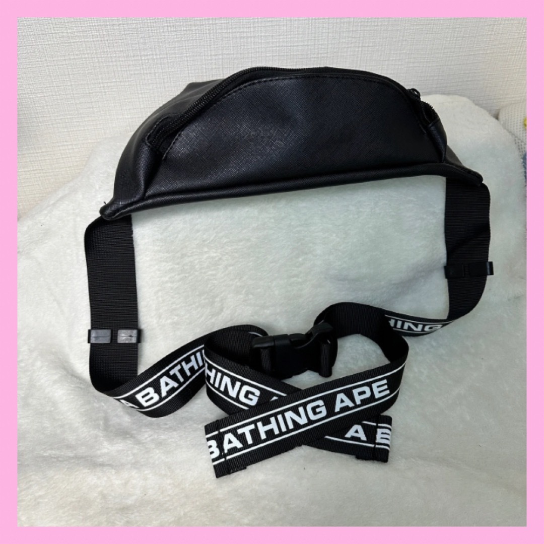 A BATHING APE(アベイシングエイプ)のABATHINGAPE アベイシングエイプ　ショルダーバッグ　バッグ　新品未使用 メンズのバッグ(ショルダーバッグ)の商品写真