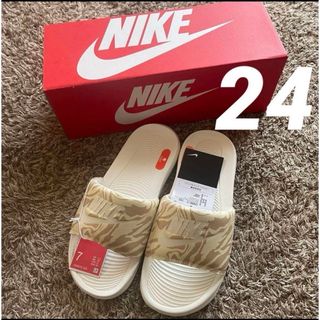 ナイキ(NIKE)の【新品】レディース ナイキ NIKE ベナッシ ビクトリーワン　ゼブラ柄　24(サンダル)