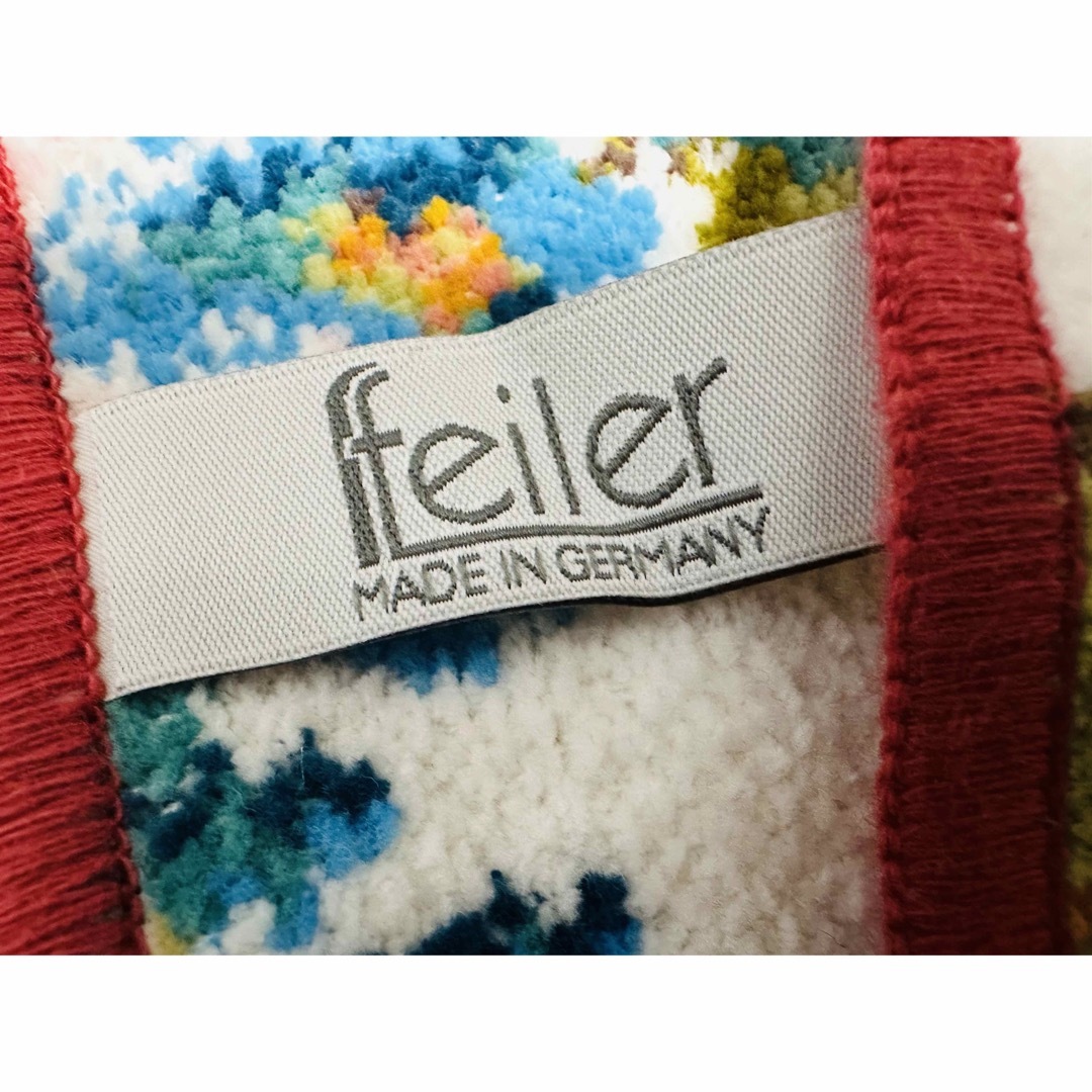 FEILER(フェイラー)のFEILER (フェイラー) シュニール織ハイビスカスレッド　ハンカチ レディースのファッション小物(ハンカチ)の商品写真