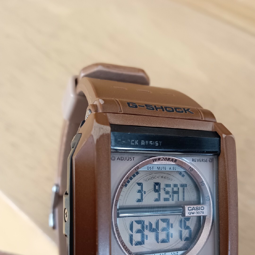 G-SHOCK(ジーショック)のG-SHOCK　qw-3078 ブラウン メンズの時計(腕時計(デジタル))の商品写真