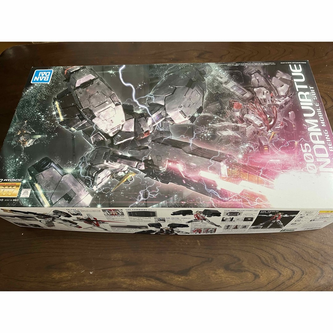 Master Grade（BANDAI）(マスターグレード)の【未組立】MG ガンダムヴァーチェ 1/100スケール MG ガンダム00 エンタメ/ホビーのおもちゃ/ぬいぐるみ(模型/プラモデル)の商品写真