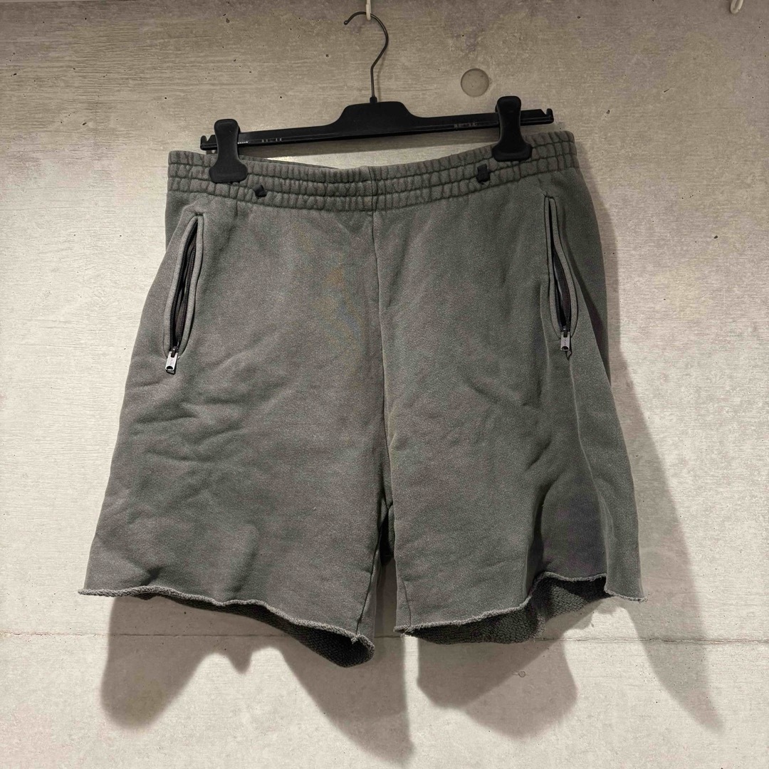 YEEZY SEASON 6 KANYE WEST カニエ スウェットパンツ メンズのパンツ(ショートパンツ)の商品写真