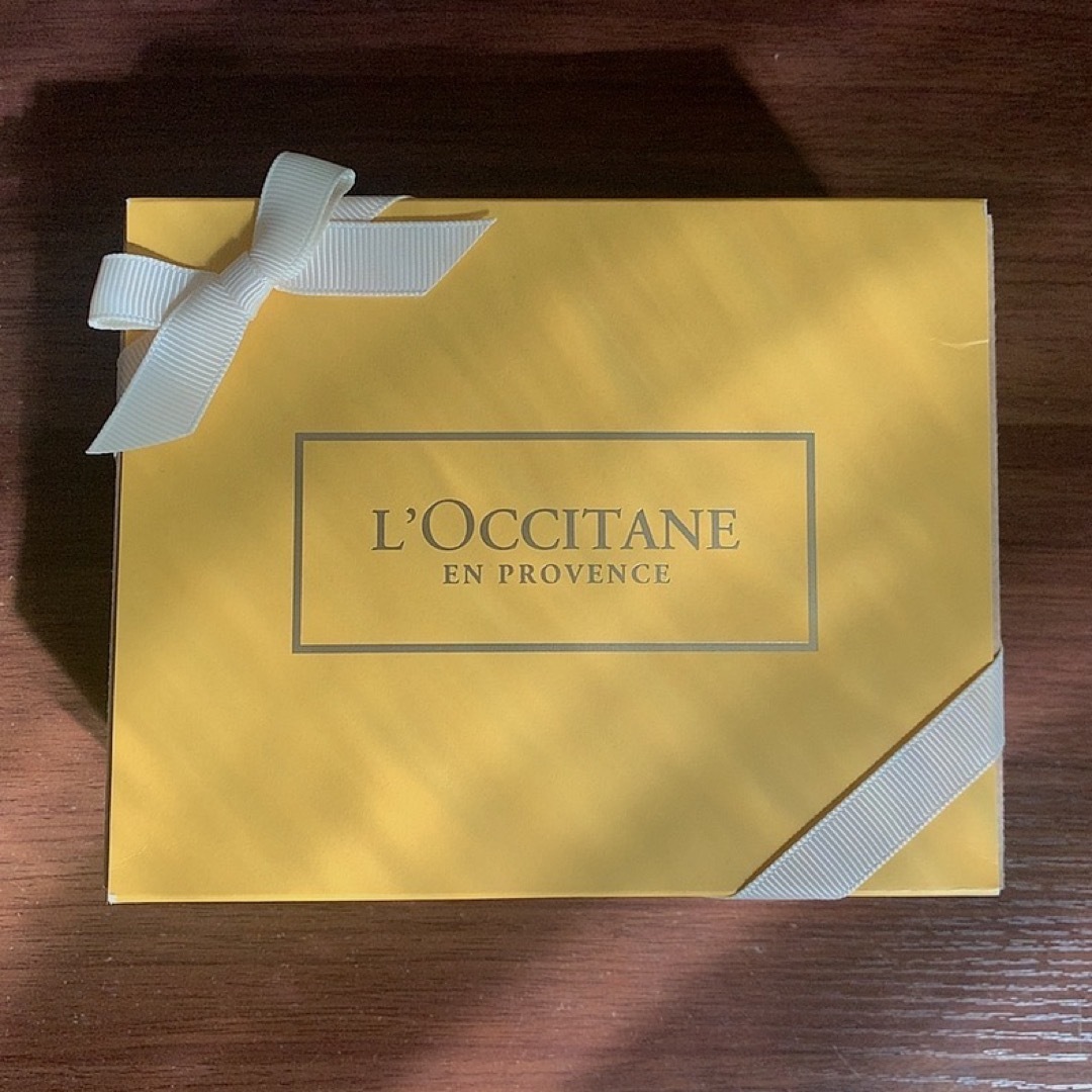 L'OCCITANE(ロクシタン)のL'OCCITANE プロヴァンスアロマ ピローミスト ギフト コスメ/美容のリラクゼーション(アロマグッズ)の商品写真