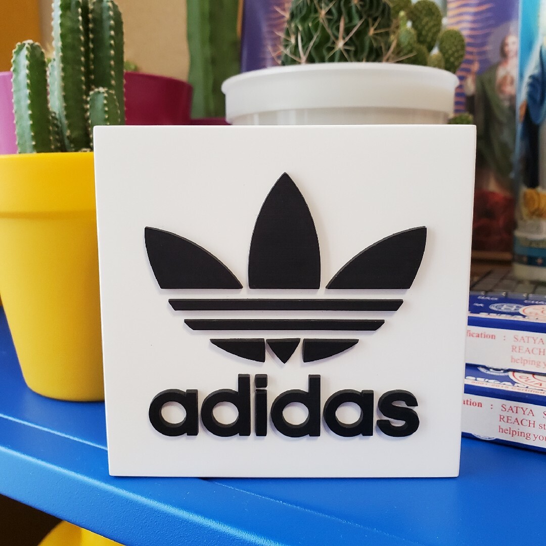 adidas(アディダス)の【美品】adidas ディスプレイ オブジェ【美品】 インテリア/住まい/日用品のインテリア小物(置物)の商品写真