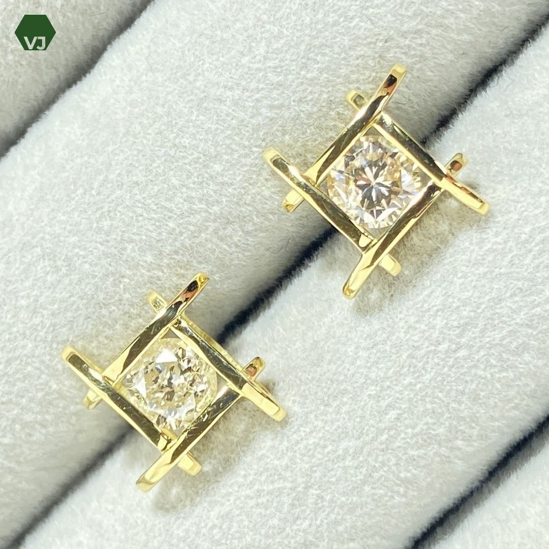 25‐11】ダイヤモンド ピアス D0.9ct 【中古】【K18YG】の通販 by 25‐11】ダイヤモンド ピアス D0.9ct 【中古】【K18YG】の通販 by