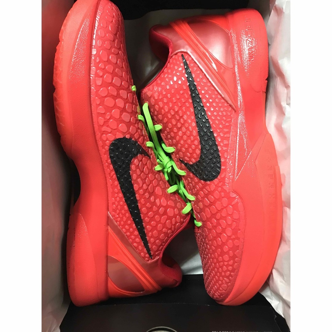 NIKE(ナイキ)のkobe6 protro“reverse grinch” kobe bryant メンズの靴/シューズ(スニーカー)の商品写真