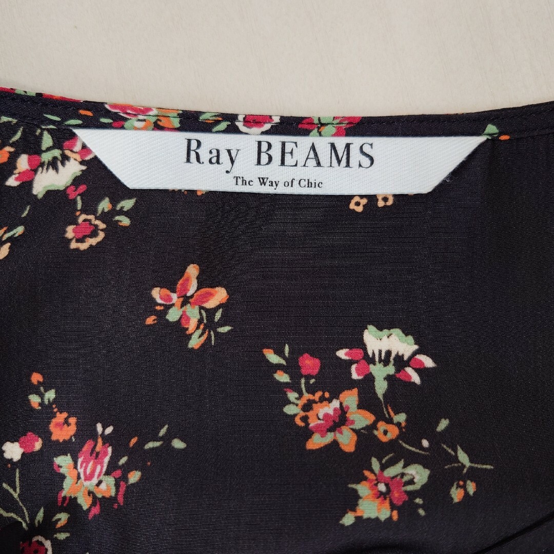 Ray BEAMS(レイビームス)のレイビームス RayBEAMS　ガウン　花柄　ブラック レディースのジャケット/アウター(その他)の商品写真