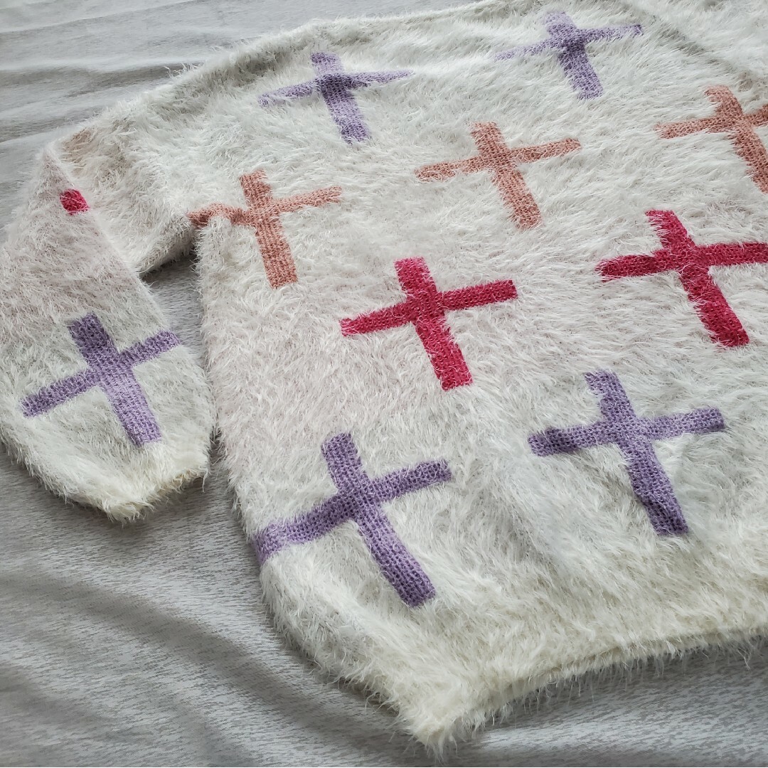 クロス柄ニット ふわふわニット パープル ピンク ニット セーター クロス レディースのトップス(ニット/セーター)の商品写真