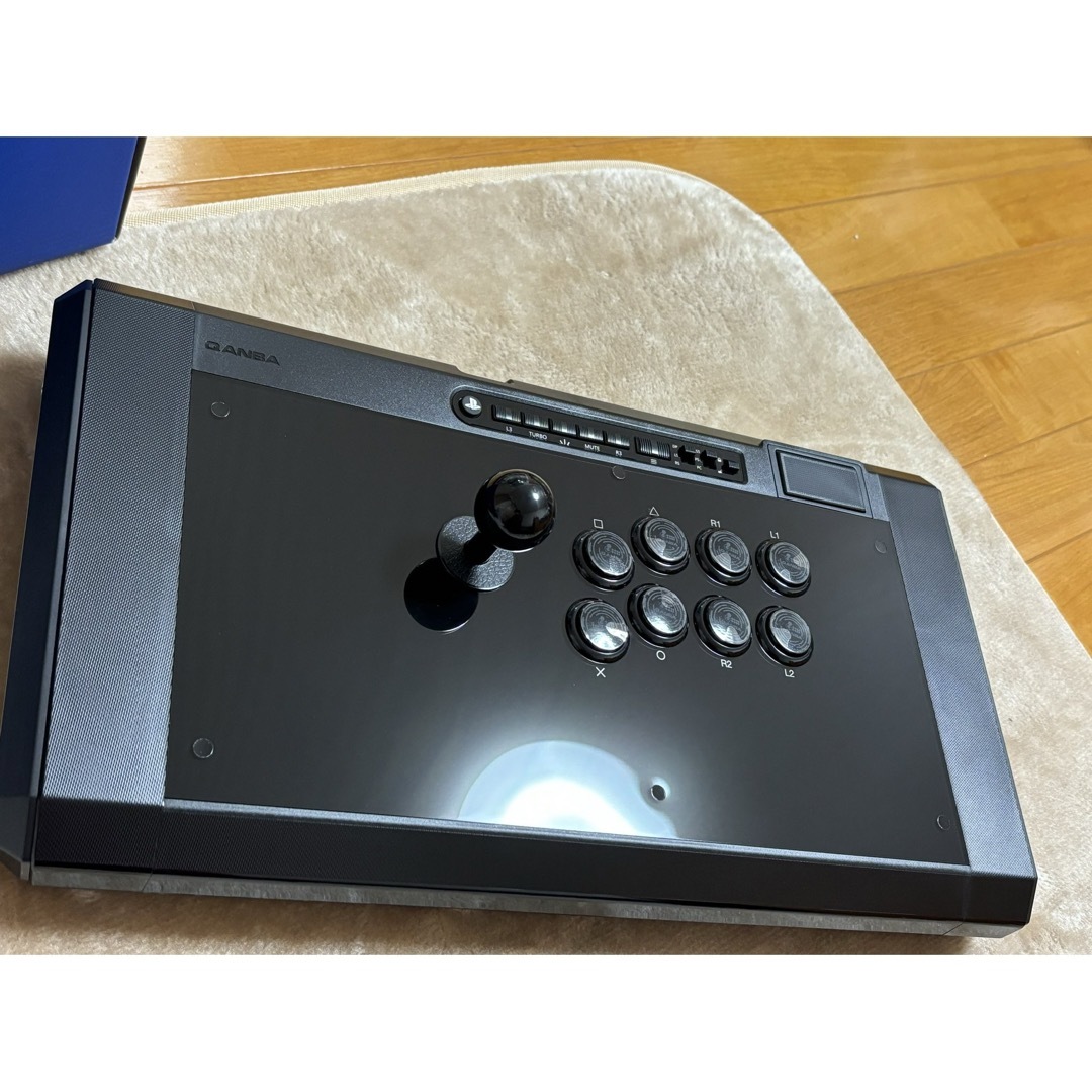 ほぼ新品 Qanba obsidian2の通販 by マリーローズ's shop｜ラクマ