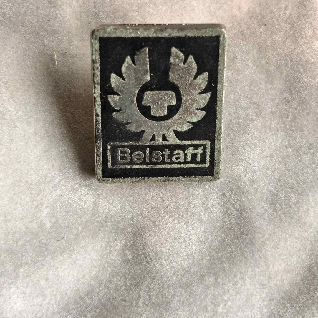 BELSTAFF(ベルスタッフ)のbelstaff ベルスタッフ　 ピンバッジ　ヴィンテージ メンズのジャケット/アウター(ライダースジャケット)の商品写真