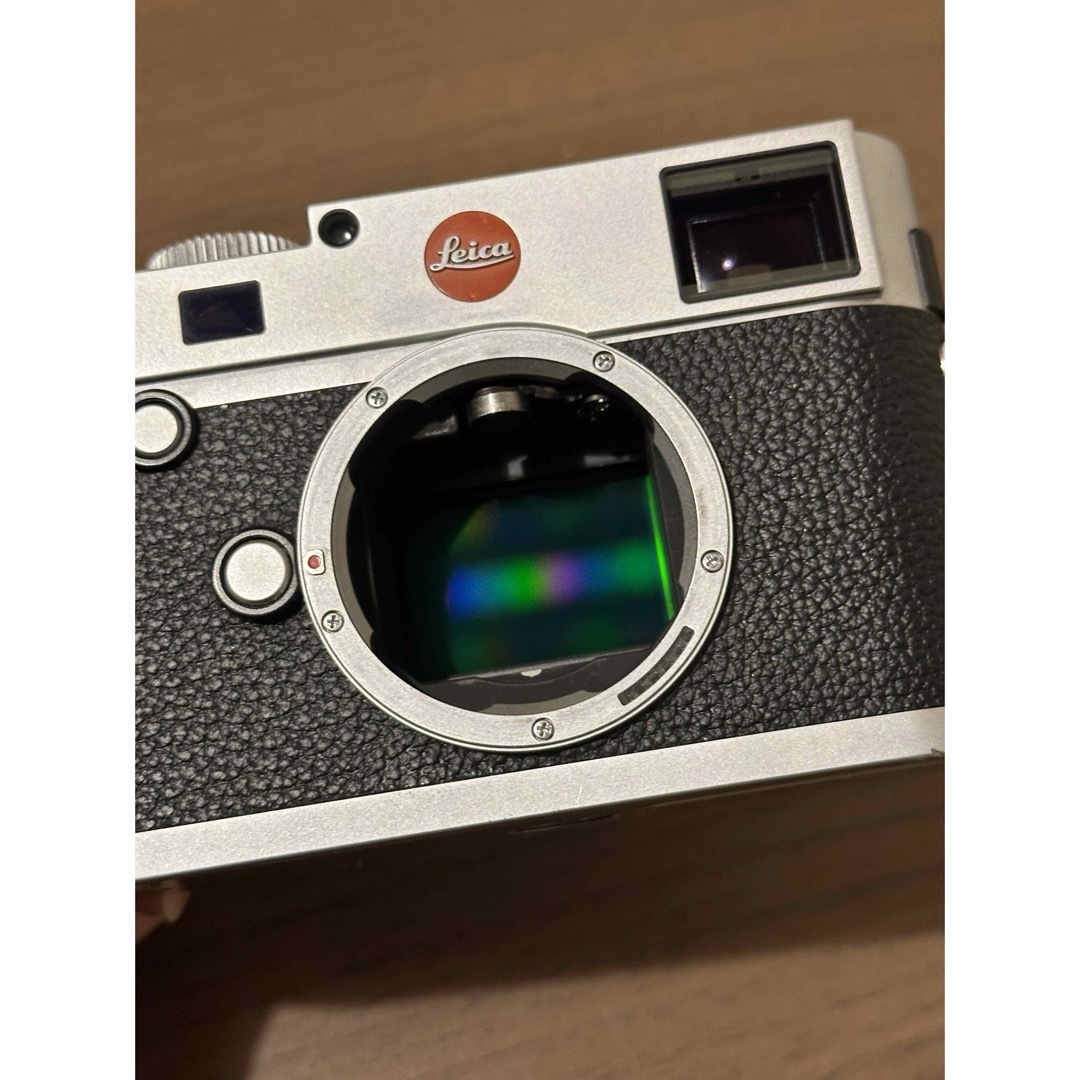 LEICA(ライカ)の極美品に近い ライカ M type240 ボディ シルバー Leica スマホ/家電/カメラのカメラ(デジタル一眼)の商品写真
