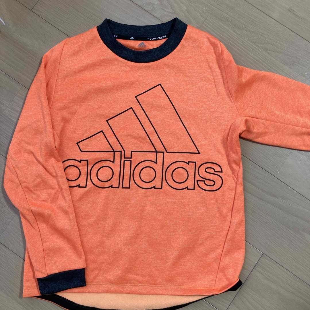 adidas(アディダス)のadidasトレーナー キッズ/ベビー/マタニティのキッズ服男の子用(90cm~)(Tシャツ/カットソー)の商品写真