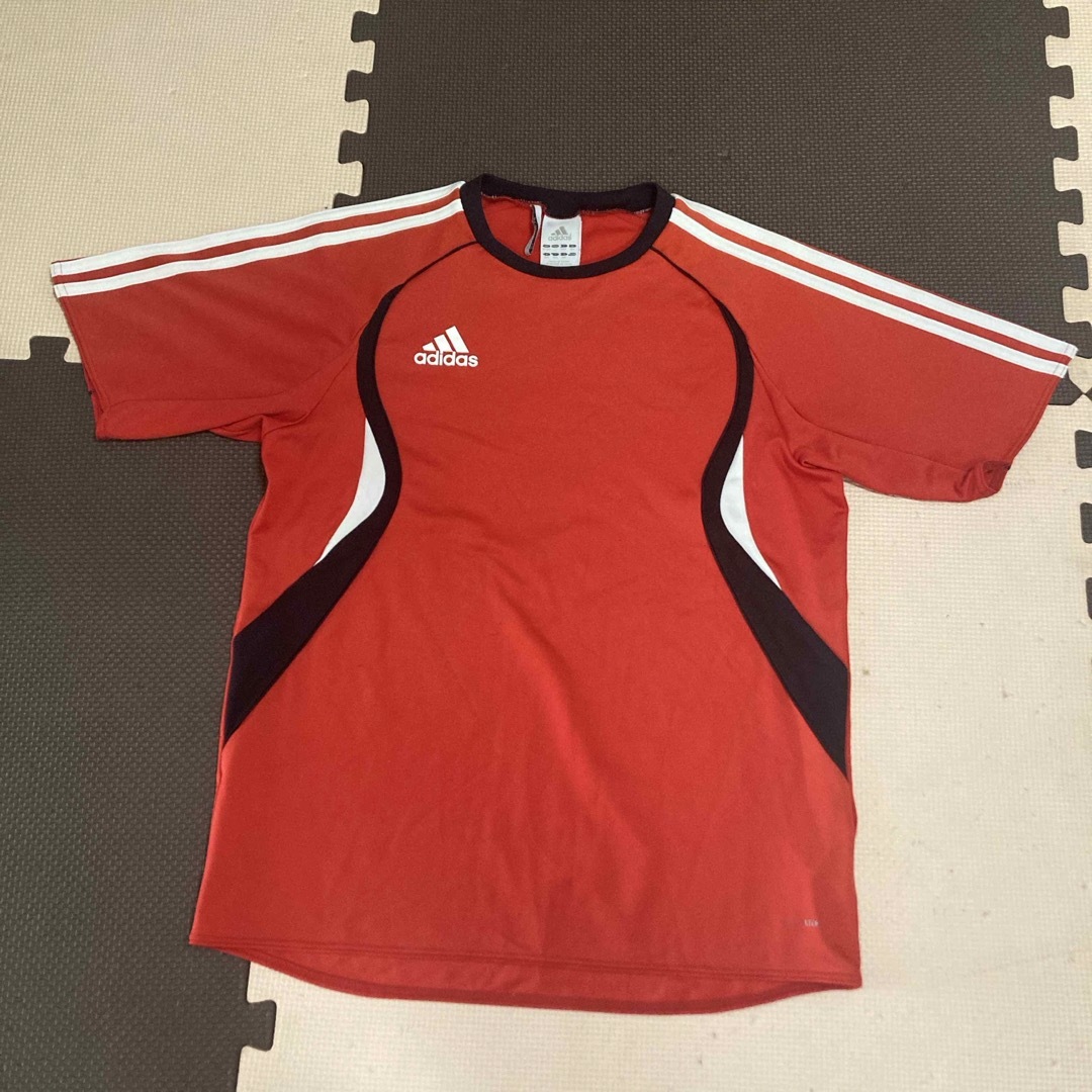 adidas(アディダス)のTシャツ　160  adidas キッズ/ベビー/マタニティのキッズ服男の子用(90cm~)(Tシャツ/カットソー)の商品写真