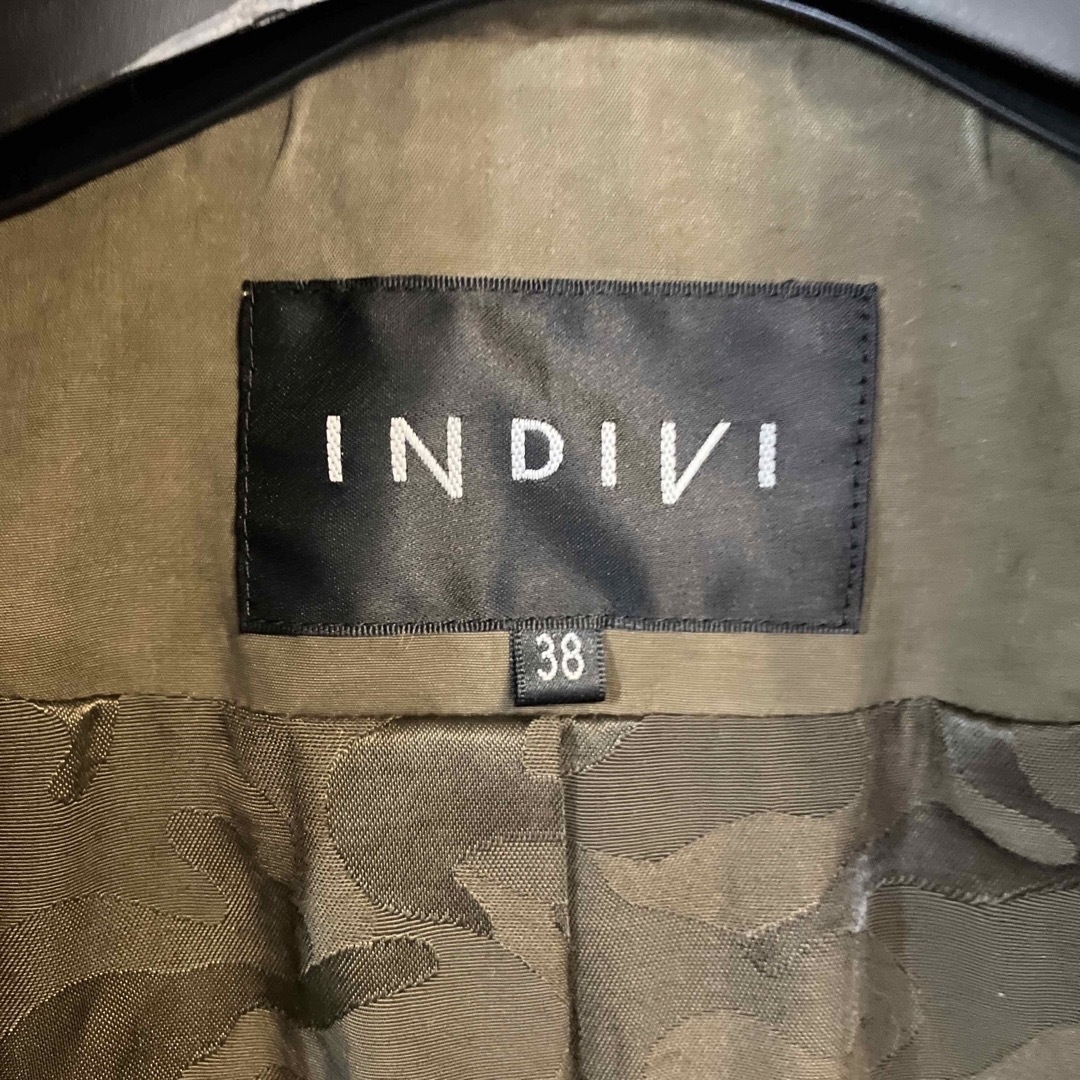 INDIVI(インディヴィ)の❤︎美品❤︎   INDIVI   モッズコート　カーキ　サイズ38 レディースのジャケット/アウター(モッズコート)の商品写真