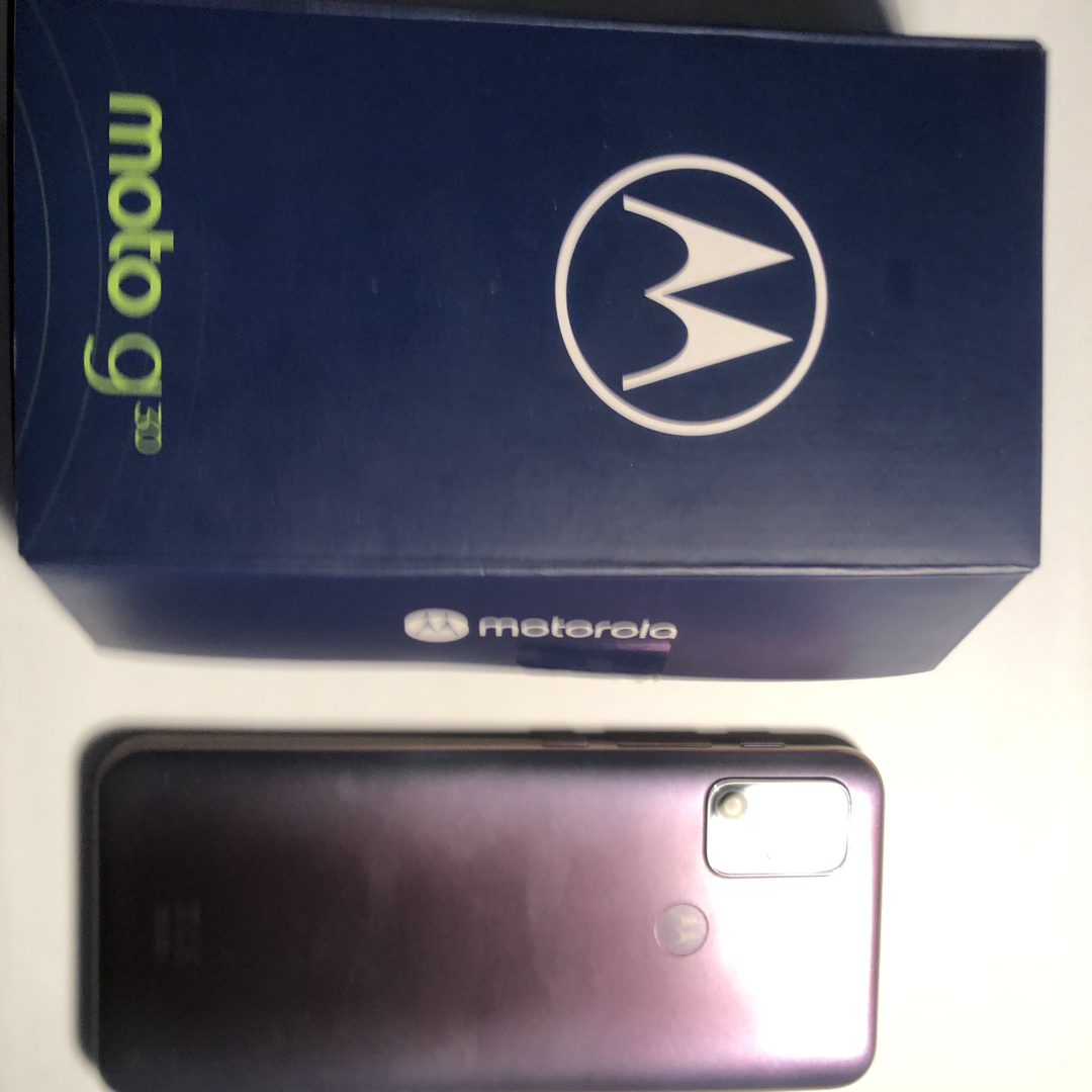 Motorola(モトローラ)のMoto g30 Motorola 本体　128GB スマホ/家電/カメラのスマートフォン/携帯電話(スマートフォン本体)の商品写真