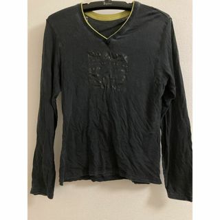 エンポリオアルマーニイーエーセブン(EMPORIO ARMANI EA7)のEA7エンポリオアルマーニ リーボックコラボVネックカットソー(Tシャツ/カットソー(七分/長袖))