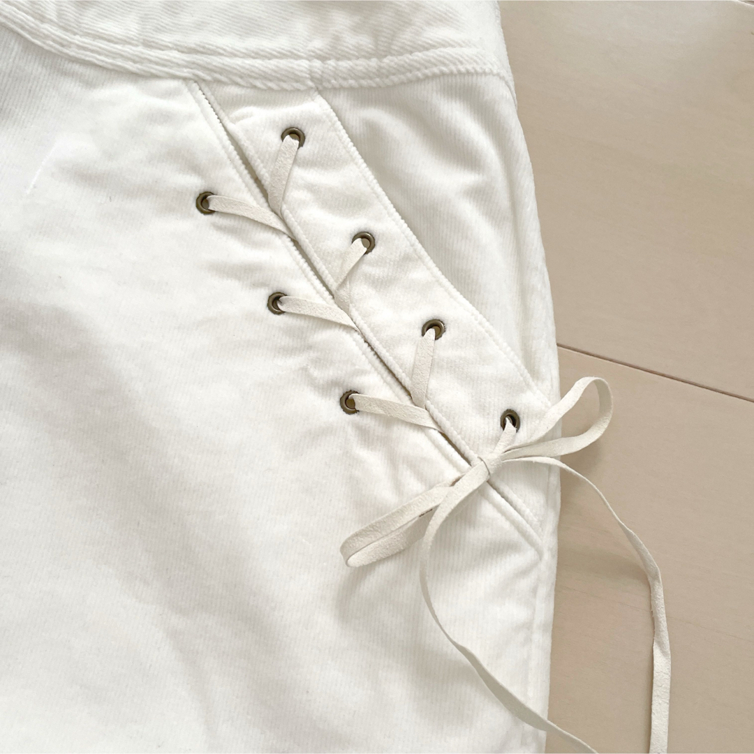 COMME CA ISM(コムサイズム)の[未使用] COMME CA ISM サイドレースアップ　スカート レディースのスカート(ひざ丈スカート)の商品写真