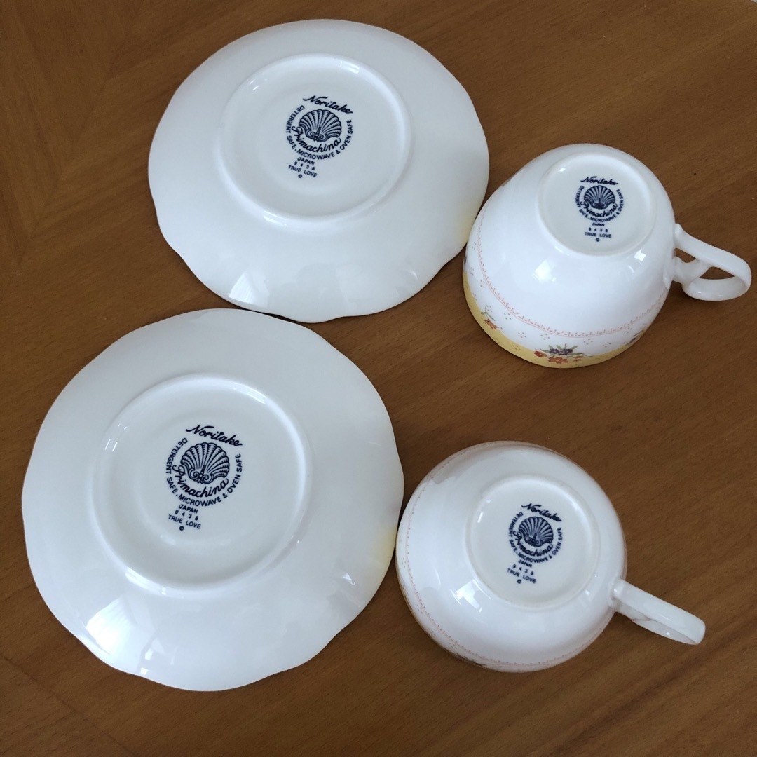 Noritake(ノリタケ)のノリタケ カップ&ソーサー2客セット インテリア/住まい/日用品のキッチン/食器(食器)の商品写真