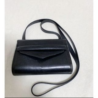 ロンシャン(LONGCHAMP)のLONGCHAMP ロンシャン　レザー　レター型フラップショルダーバッグ(ショルダーバッグ)