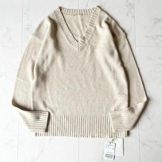 アパルトモンドゥーズィエムクラス(L'Appartement DEUXIEME CLASSE)の新品未使用✨アパルトモン　V/N Basic KNIT  ベージュ(ニット/セーター)