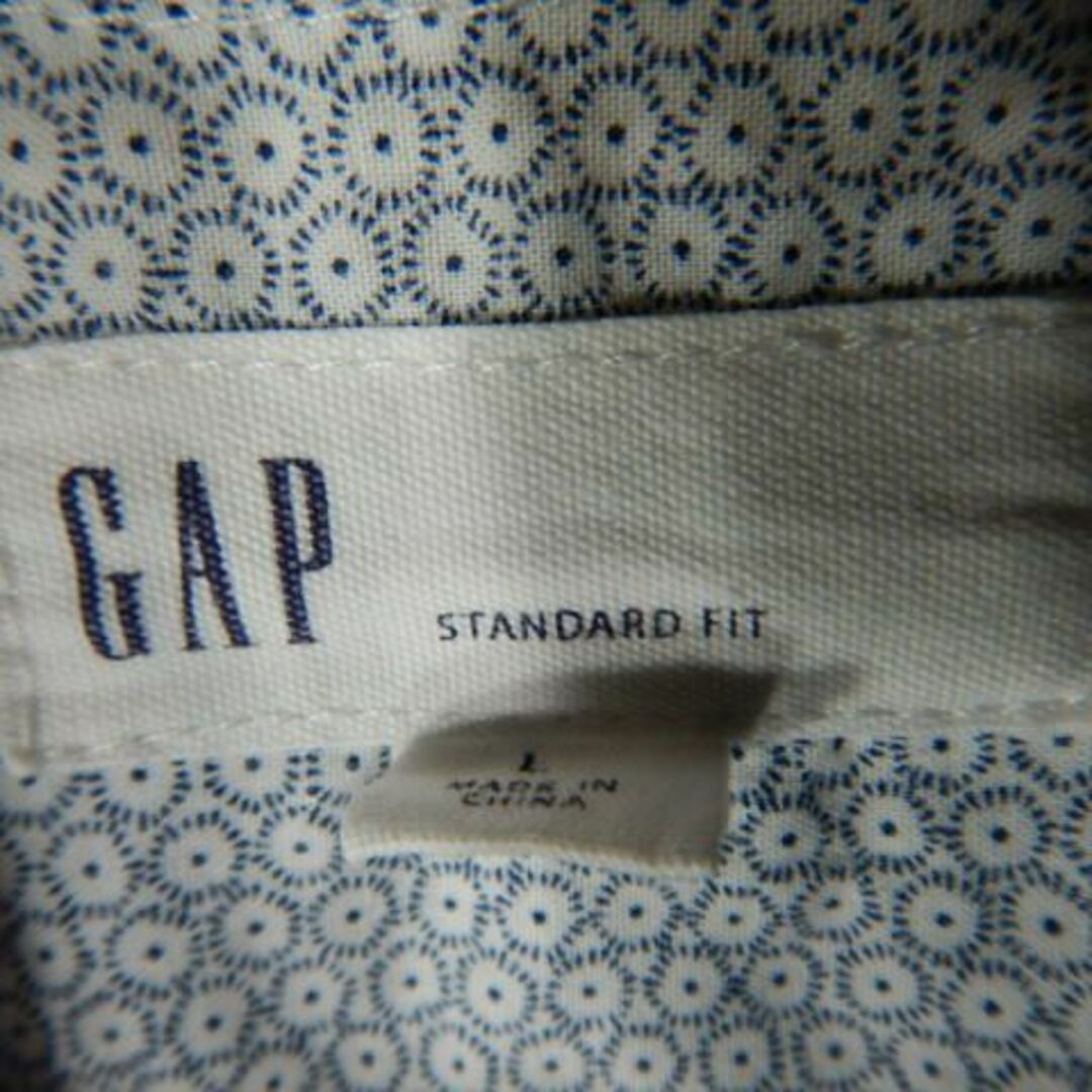 GAP(ギャップ)の8132　GAP　ギャップ　長袖　総柄　デザイン　ボタンダウン　シャツ メンズのトップス(シャツ)の商品写真